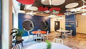 51293255436 2c28b286ef o