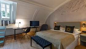 Doppelzimmer Strasse 2