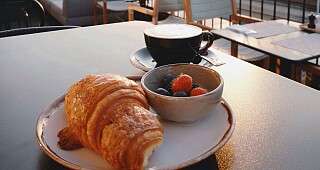 Art House Basel Fruehstueck mit Aussicht 2