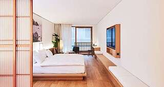 Art House Basel Zimmer Large Junior Suite