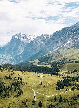 Slide 18+19 Swiss alpine hotels