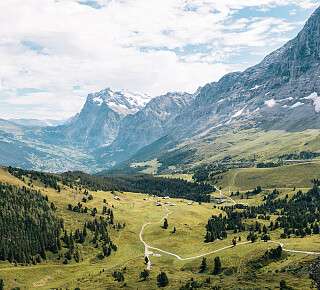 Slide 18+19 Swiss alpine hotels